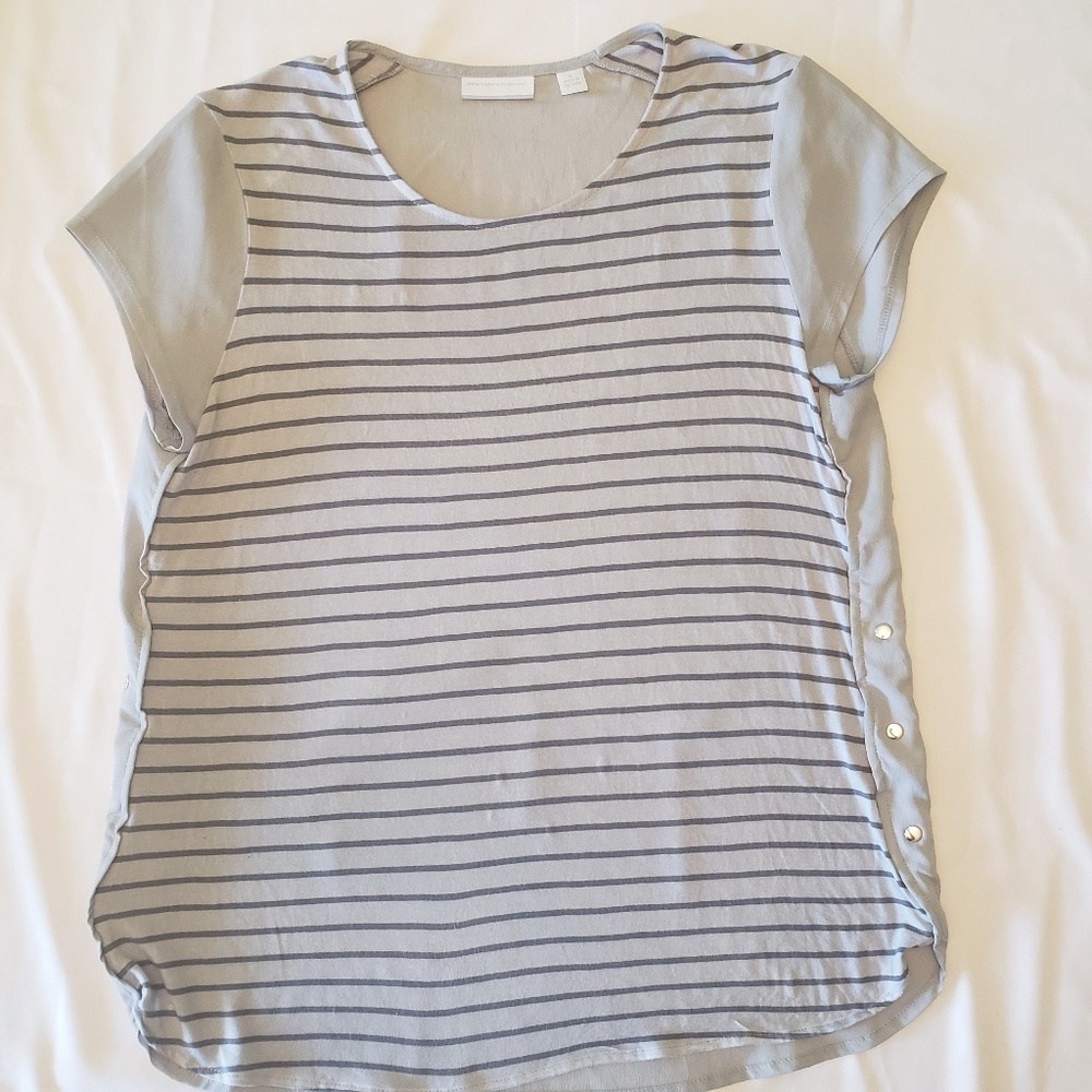 🆕️New York & Co. Gray striped shirt.